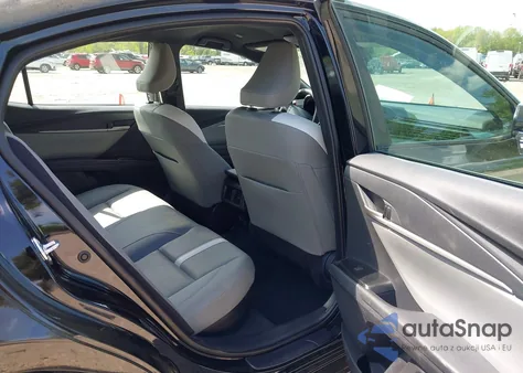 2025 Toyota Camry Se z USA, uszkodzony, nr VIN 4T1DBADK1SU520972